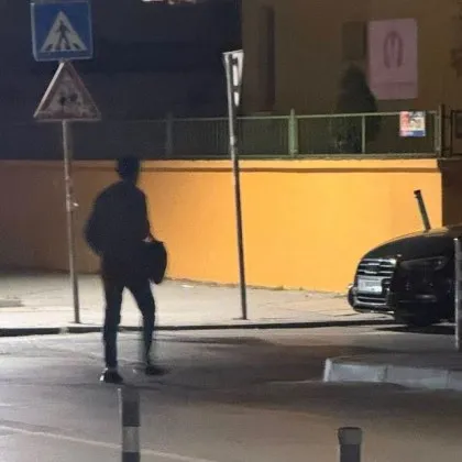 Твърдят, че столичанин "затапва" датчици и разбива гаражи СНИМКИ