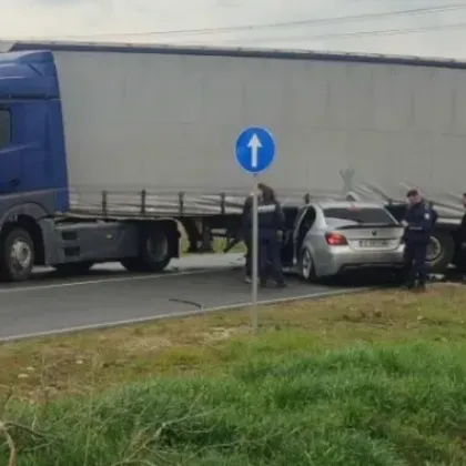 Млад мъж е загиналият при катастрофата между кола и тир край Пловдив