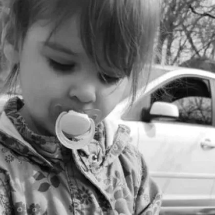 Две години без отговор: мистерията около изчезналото момиченце остава