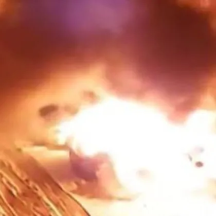 Подпалиха паркирано БМВ