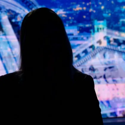 Жертва на Епстийн проговори: Бях дрогирана и изнасилена