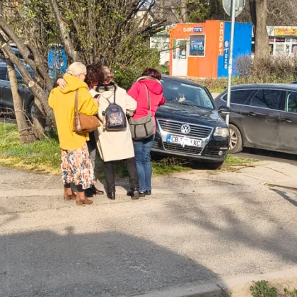 Кола блъсна жена в София СНИМКА