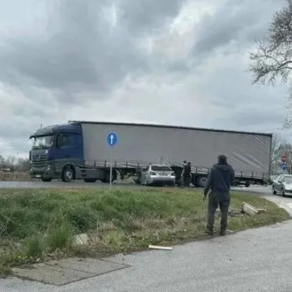 Повдигнаха обвинение на шофьора на ТИР-а от фаталния инцидент край Садово преди дни