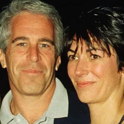 Схема с милиони: Как е купено убежището на Гислейн Максуел