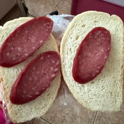 Майка твърди, че това е вечерята на едногодишно дете в наша болница СНИМКА