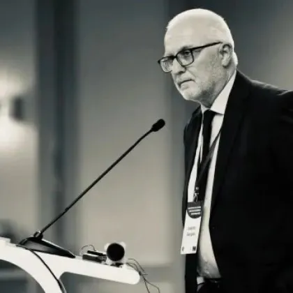 Почина главният секретар на Конституционния съд