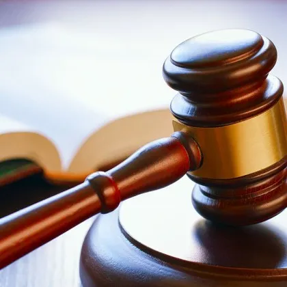 Жена брутално уби и изгори партньора си, който се опита да изнасили дъщеря ѝ