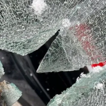 Мистерия в Старозагорско: откриха помлян Опел, номерата - чужди