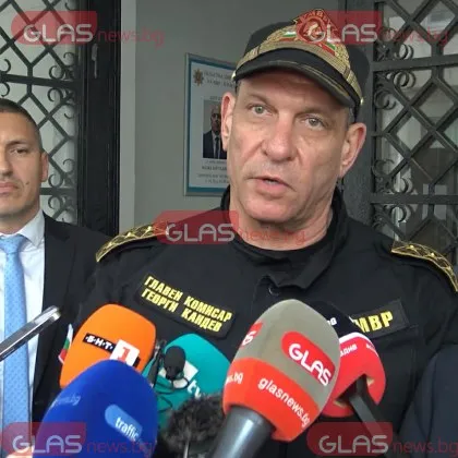 &bdquo;Няма наши и ваши", разкриха схема с пари за гласове ВИДЕО