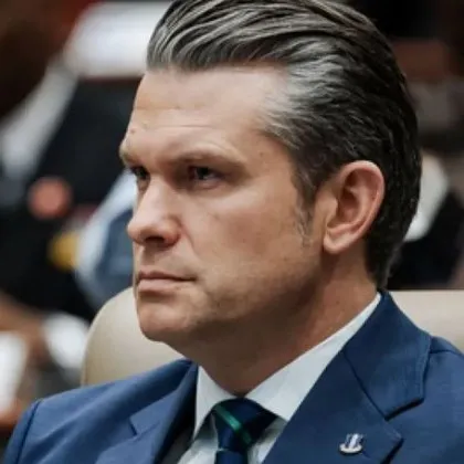 Военният министър на САЩ опитал да инвестира в отбранителни компании