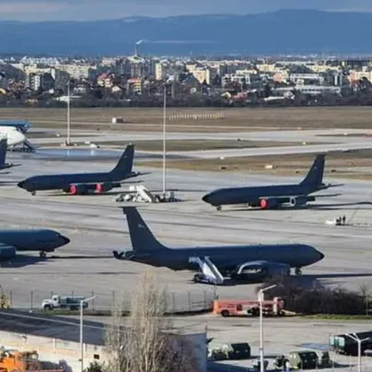 Иран изпрати нота до България за US самолетите на летището в София