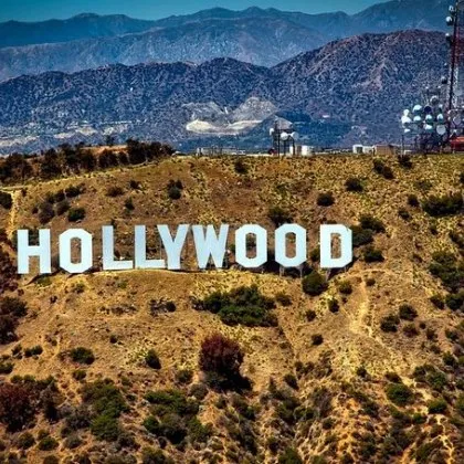 Заплашена ли е доминацията на Холивуд? AI модел създава филми от текст