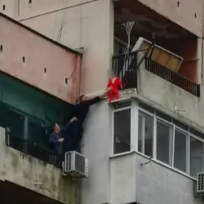 Децата от рисковата ситуация в Ямбол са оставяни и друг път сами