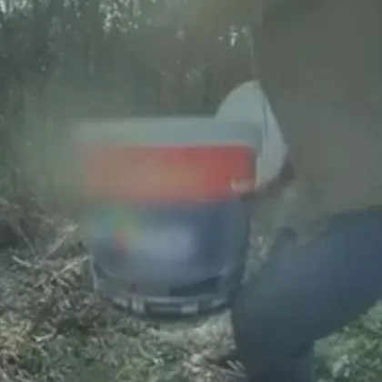 Варненец сложи 10-дневно пале в кофа, изхвърли го на улицата ВИДЕО