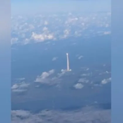 Вижте изстрелването на Artemis II, заснето от борда на пътнически самолет ВИДЕО
