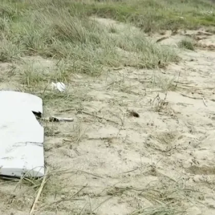 Части от военен дрон изплуваха на наш плаж