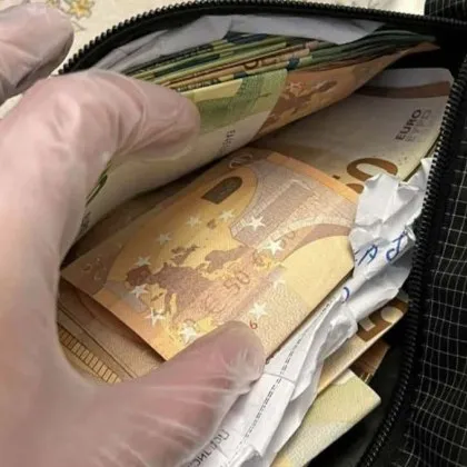 Пари и списъци за вот в Столипиново: задържаха мъж преди изборите