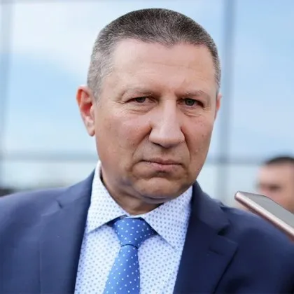 След като Прокурорската колегия остави без разглеждане искането на Андрей