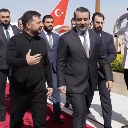 Украинският президент пристигна в Сирия със самолет на Турция ВИДЕО
