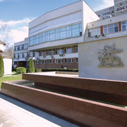 Лекари от УМБАЛ "Свети Георги" спасиха пациент с животозастрашаваща коремна травма