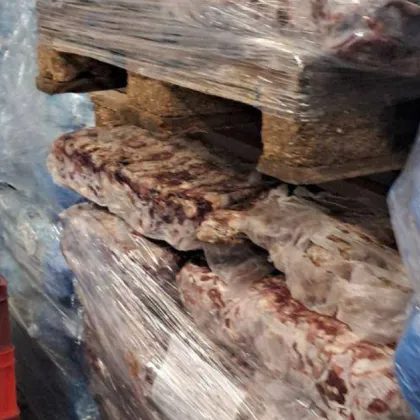 Над 6,5 тона храни за унищожаване и спряна дейност след проверки на БАБХ