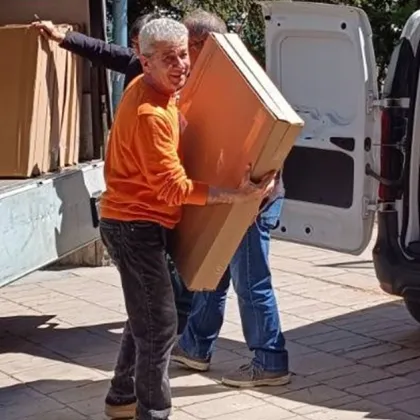 Започна раздаването на параваните за гласуване на общините от Пловдивска област