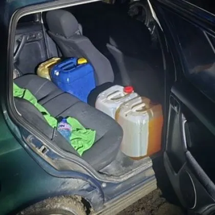 Разбиха гаража на болница, отмъкнаха 1100 литра дизел