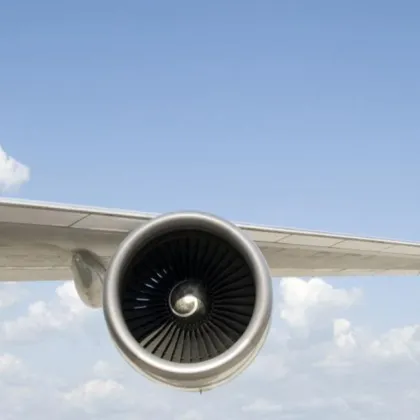 Отвореният Ормузки проток не решава кризата с авиационното гориво