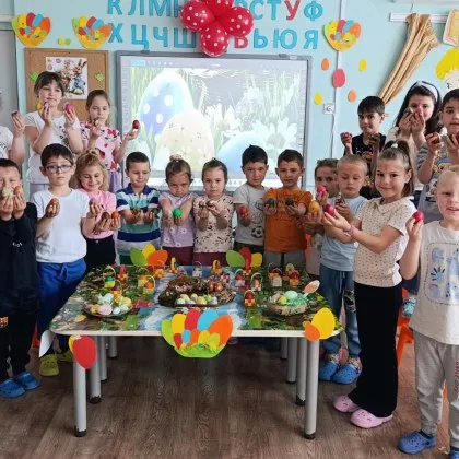 В светлата седмица най малките жители на Войсил заедно с кмета