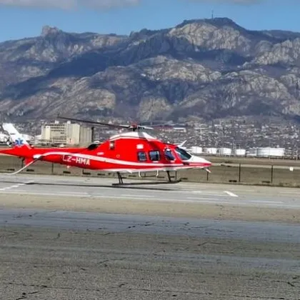 Транспортираха бебе в критично състояние до Пловдив, превозиха млада жена до София