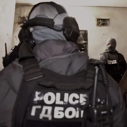 Спецакция! Откриха блиизо 200 лични карти на починали, има задържани