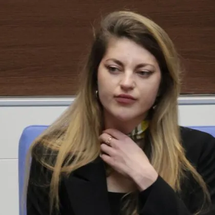 Мария Недина: Не навлизаме в турбулентна дългова спирала