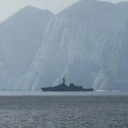 Иранската революционна гвардия заплаши военните кораби в Ормузкия проток