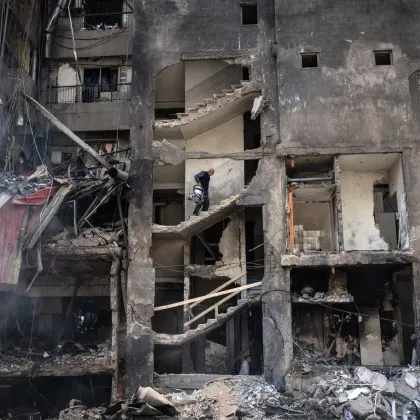 Израел предприема нови атаки в Ливан, дни преди директните преговори