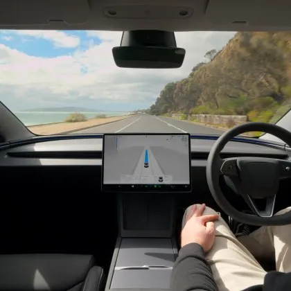 Първа европейска държава одобри използването на автономното шофиране на Тесла