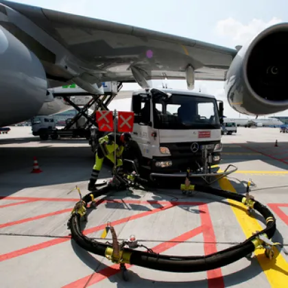 Европа пред риск: ЕС се опасява от недостиг на авиационно гориво