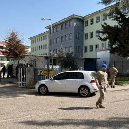 Въоръжено нападение в училище в турския град Сиверек област Шанлъурфа