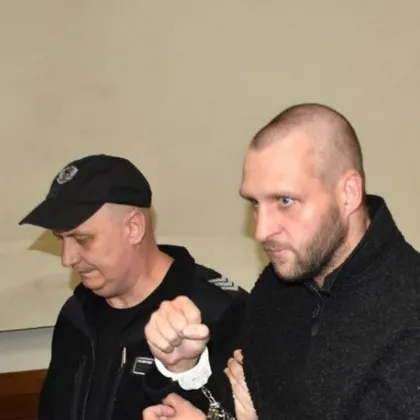 Издирваният от властите в Чехия за тероризъм и палеж 26 годишен