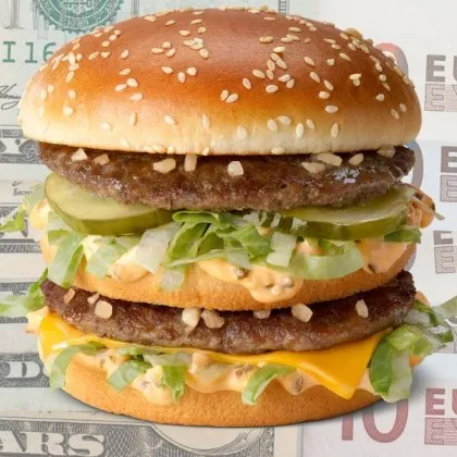 "Почувствах се бедна": Скандално високи цени на летището във Варна - Биг Мак за над 11&euro;