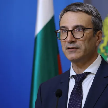 Няма опасност от недостиг на горива у нас Това заяви