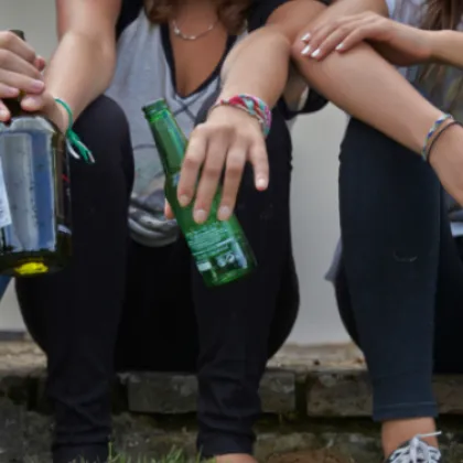 "13-годишна &ndash; мъртвопияна!": Жена разказа за пияно момиче в лунапарк в Пловдив