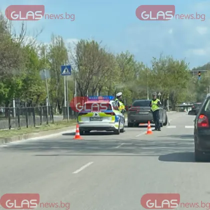 Кола помете пешеходец за "зебра" в Пловдив СНИМКИ