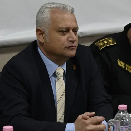 Разпитани са 11 души заради клип с агитация за партия и предлагане на 50 евро