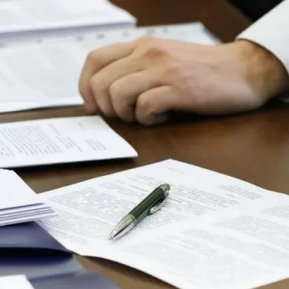 Десетки членове на избирателни комисии не се явиха на работа