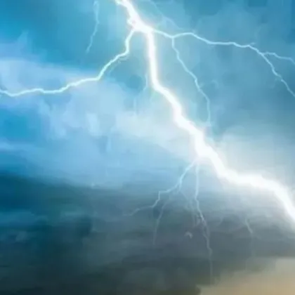 Мълния уби млад мъж, има и ранен