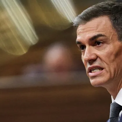 Politico: Санчес реши да сформира коалиция срещу Тръмп