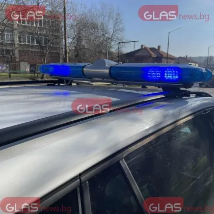 Борят се за живота на моторист, пострадал в Софийско