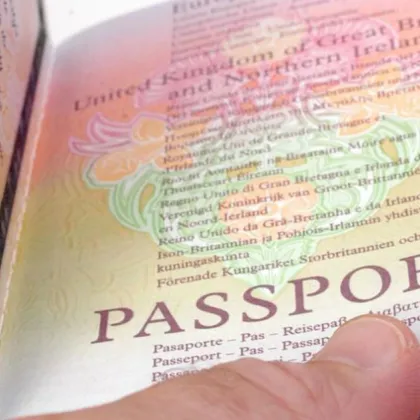 Хванаха българин на албанската граница с 21 фалшиви документа ВИДЕО