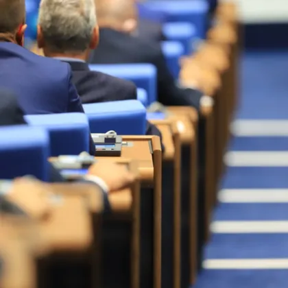 Първо заседание на служебното правителство след изборите