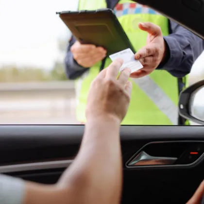 Шофьорите с отнети книжки ще минават нов изпит